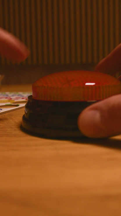 DER BUZZER, DER DEIN SPIEL ZUR SHOW MACHT